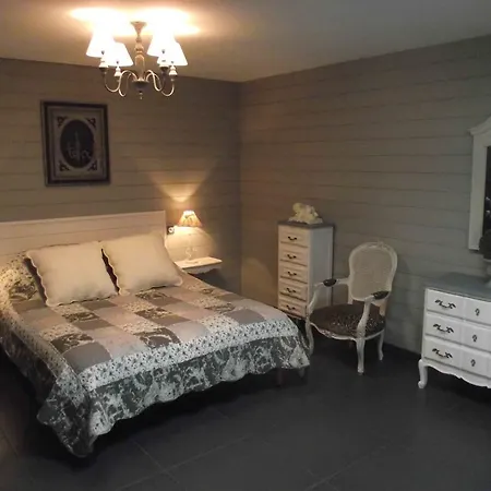 Bed and Breakfast Les Belles Epoques - Proche Puy Du Fou 3*