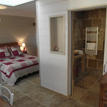 Bed and Breakfast Les Belles Epoques - Proche Puy Du Fou 3*